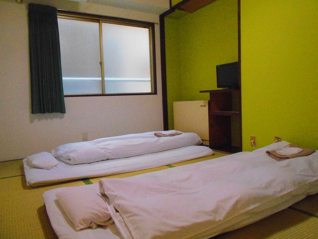 Japanese-Style Twin Room with Private Toilet